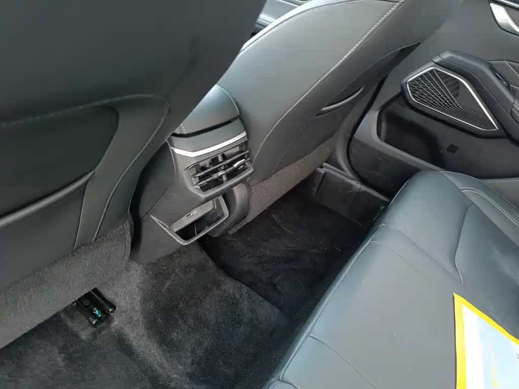 GEELY AUTO EMGRAND 2021