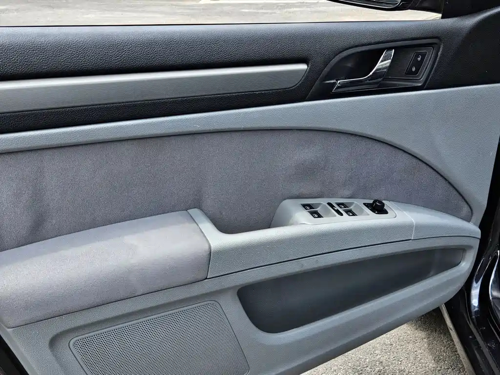 SKODA SUPERB 2009