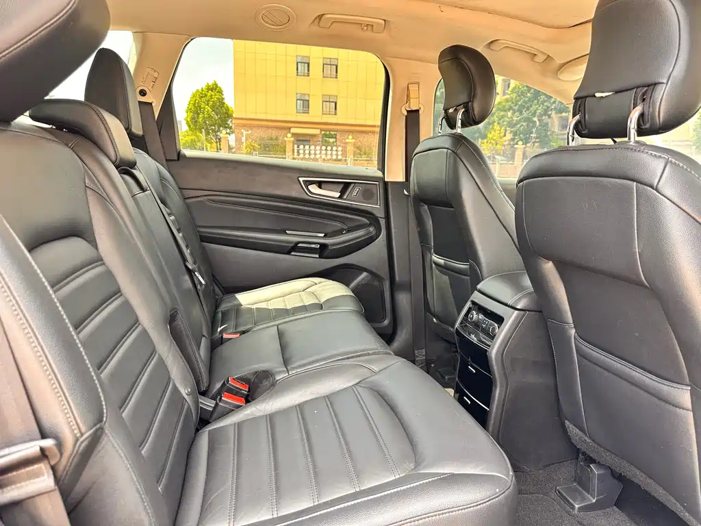 FORD EDGE 2018