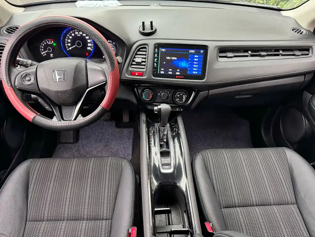 HONDA VEZEL 2015