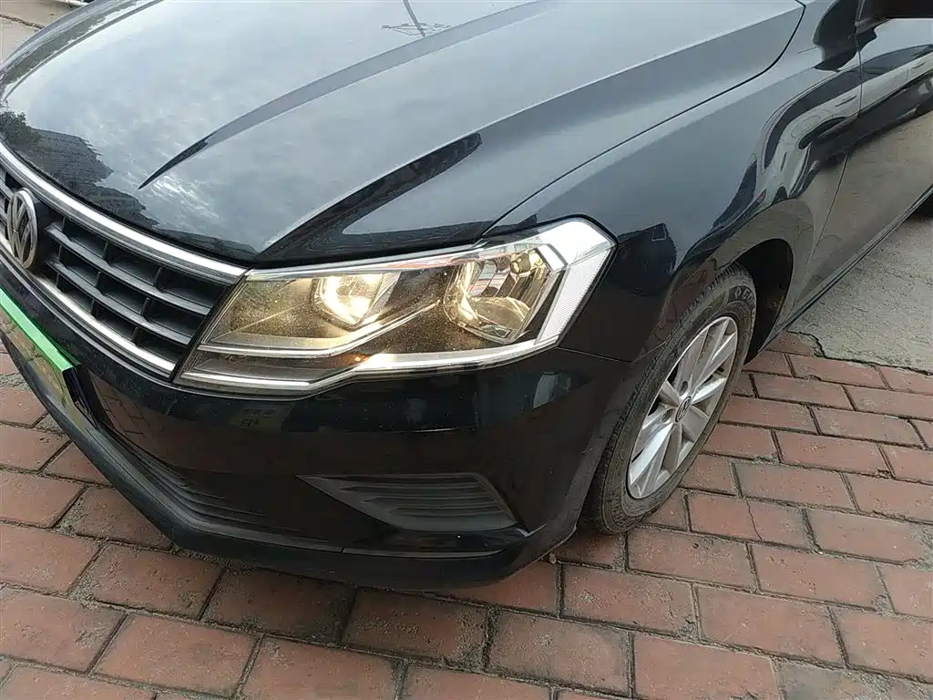 VOLKSWAGEN JETTA 2018