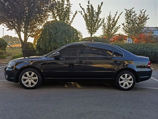 VOLKSWAGEN PASSAT LINGYU 2010