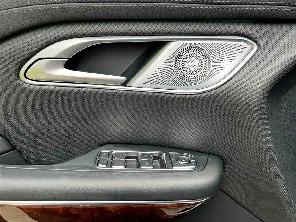 HONGQI HQ9 2023