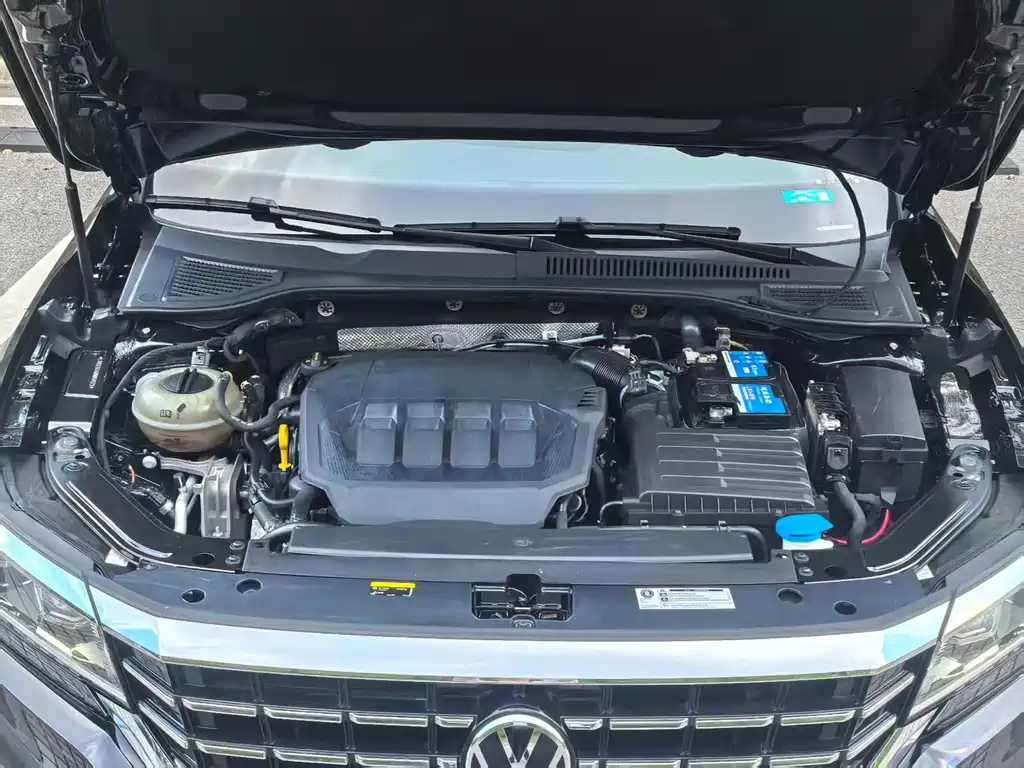 VOLKSWAGEN PASSAT 2021