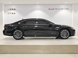 AUDI A7L 2025