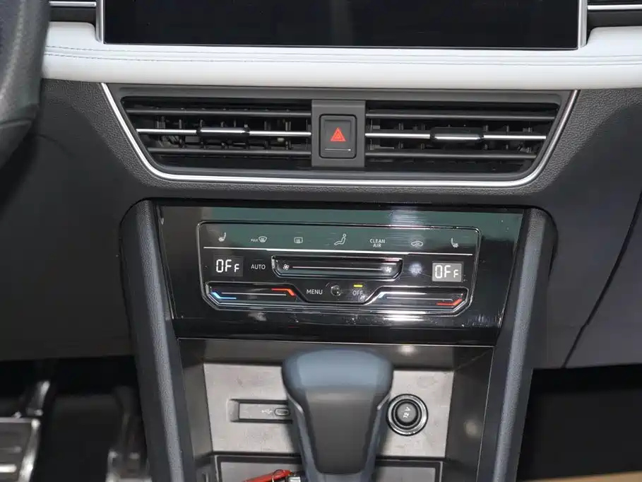 VOLKSWAGEN TIGUAN L 2022