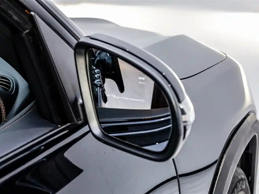 MERCEDES BENZ GLB 2023