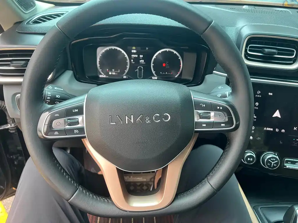 LYNK&CO 03 2019