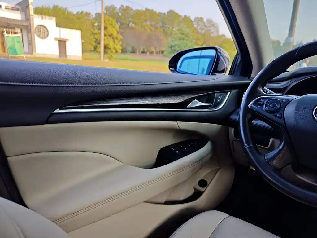BUICK LACROSSE 2017