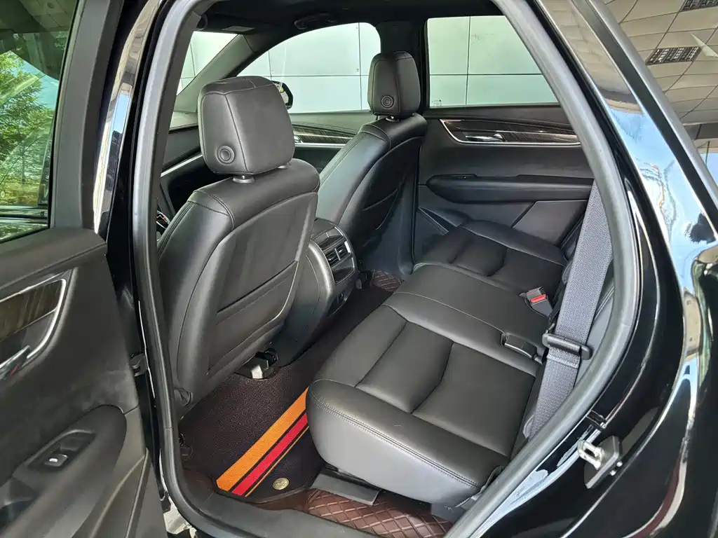 CADILLAC XT5 2018