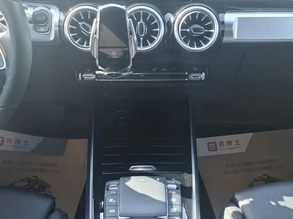 MERCEDES BENZ GLB 2023