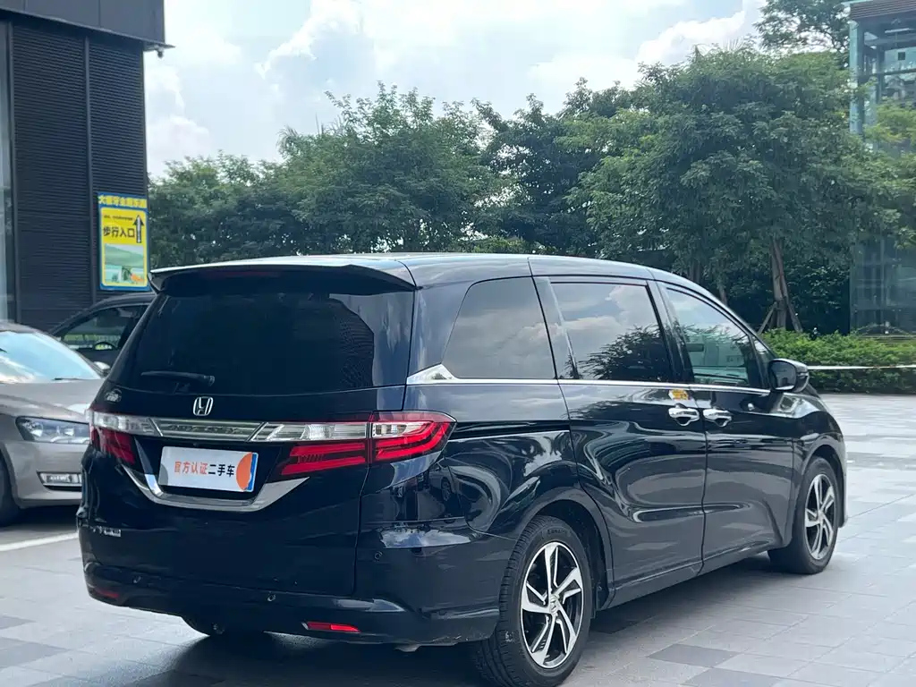 HONDA ODYSSEY 2015
