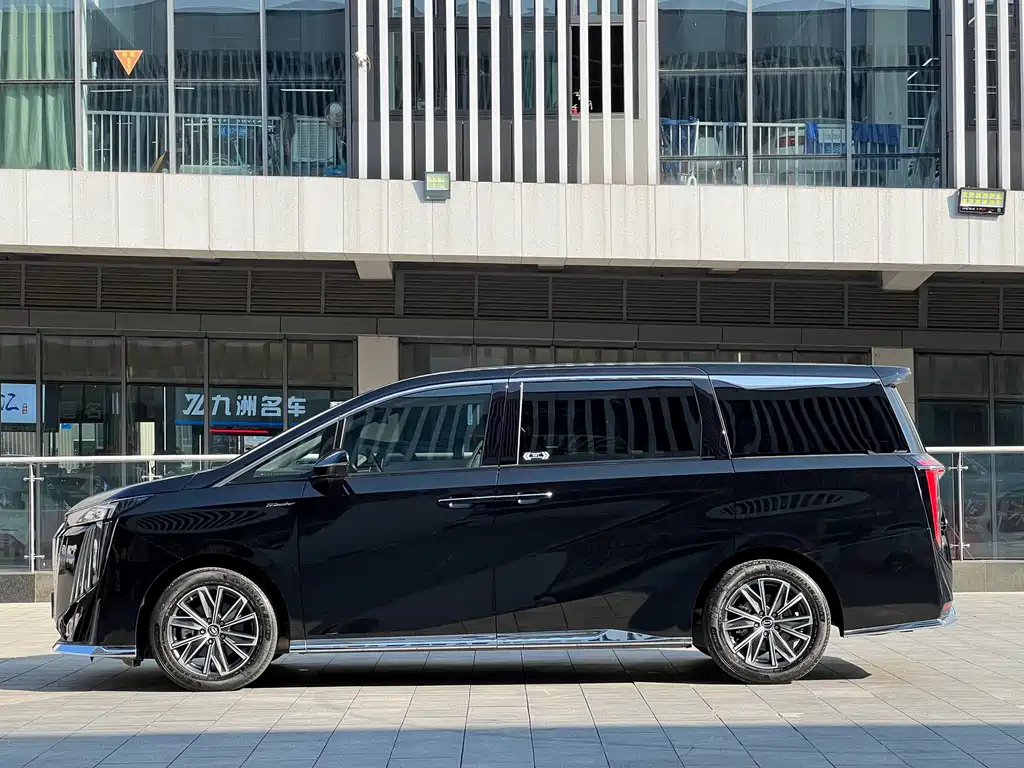 TRUMPCHI M8 2024