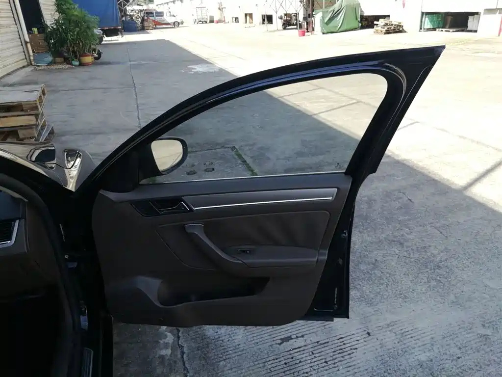 VOLKSWAGEN BORA 2014