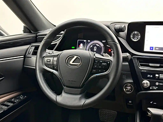 LEXUS ES  2022 YEAR 300H EXCELLENCE 2022