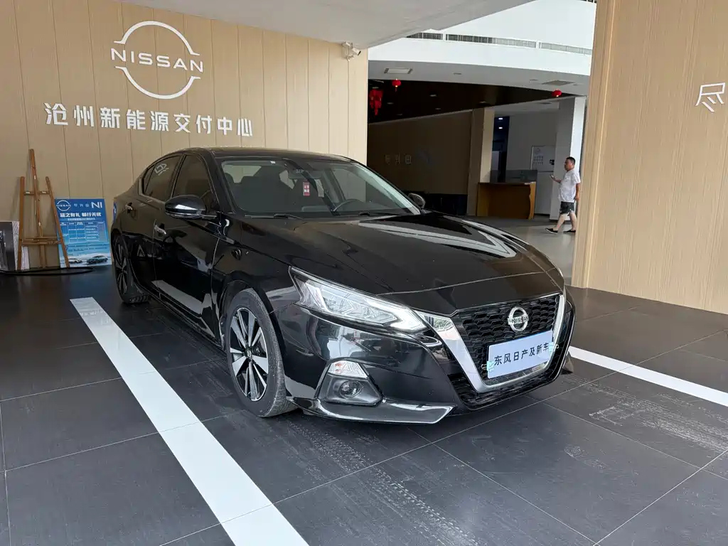 NISSAN TEANA 2021