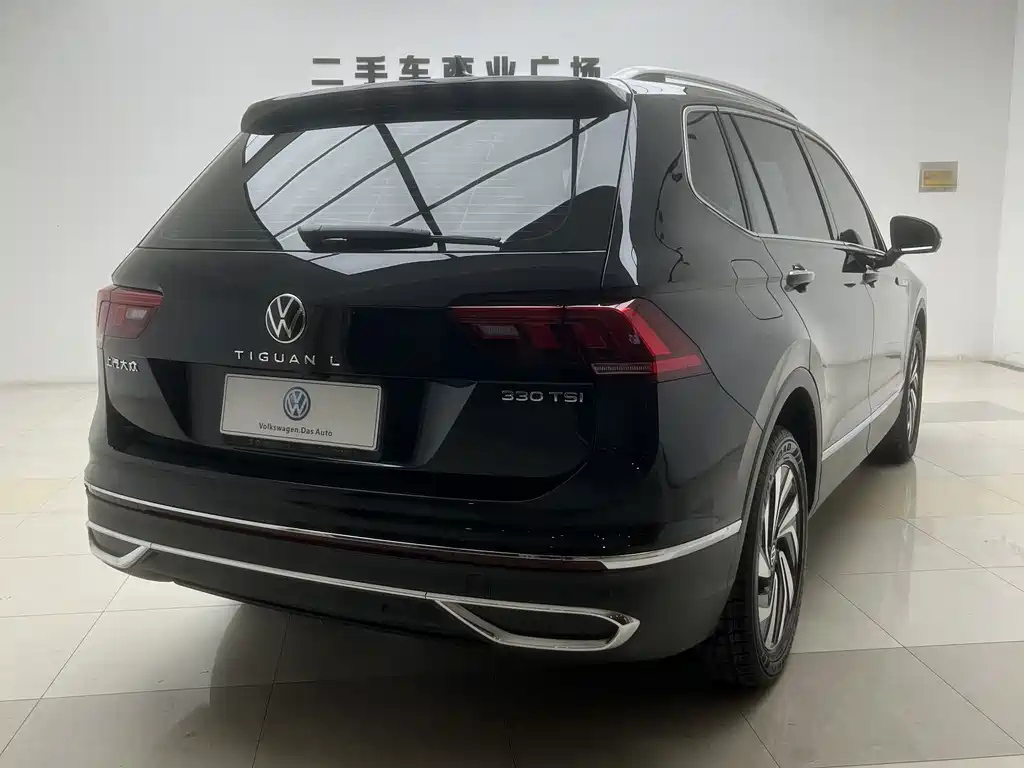 VOLKSWAGEN TIGUAN L 2023