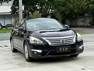 NISSAN TEANA 2015