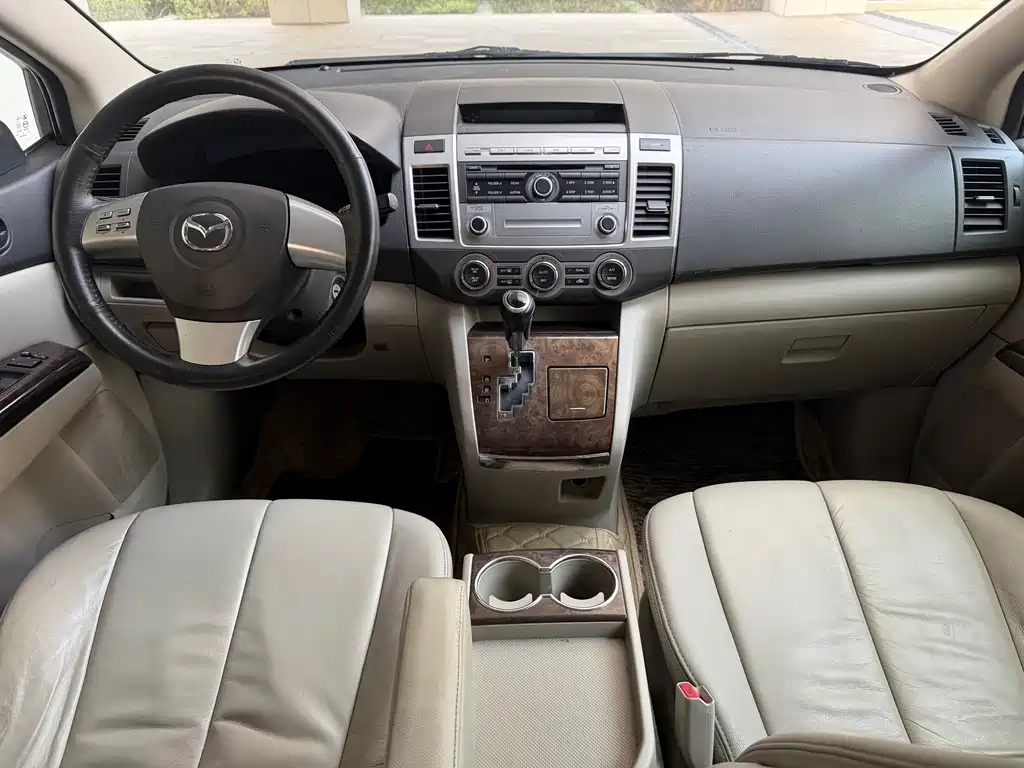 MAZDA 8 2013