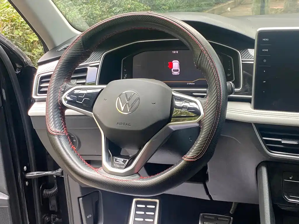 VOLKSWAGEN TIGUAN L 2023