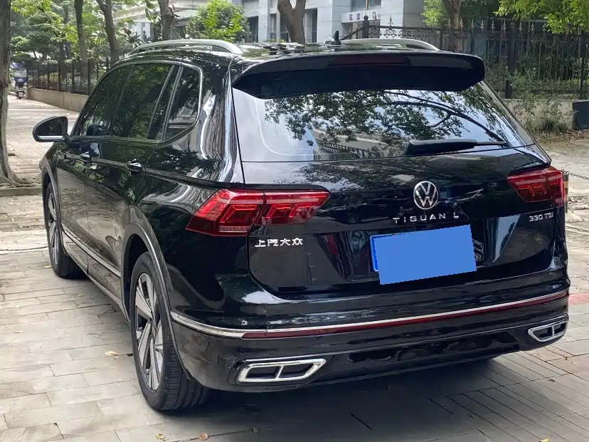 VOLKSWAGEN TIGUAN L 2023