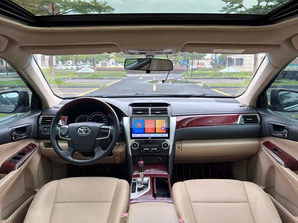 TOYOTA CAMRY 2013