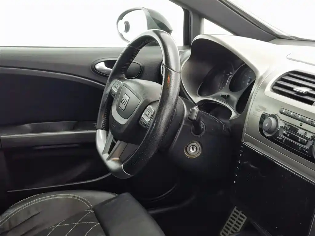 SEAT LEON 2013