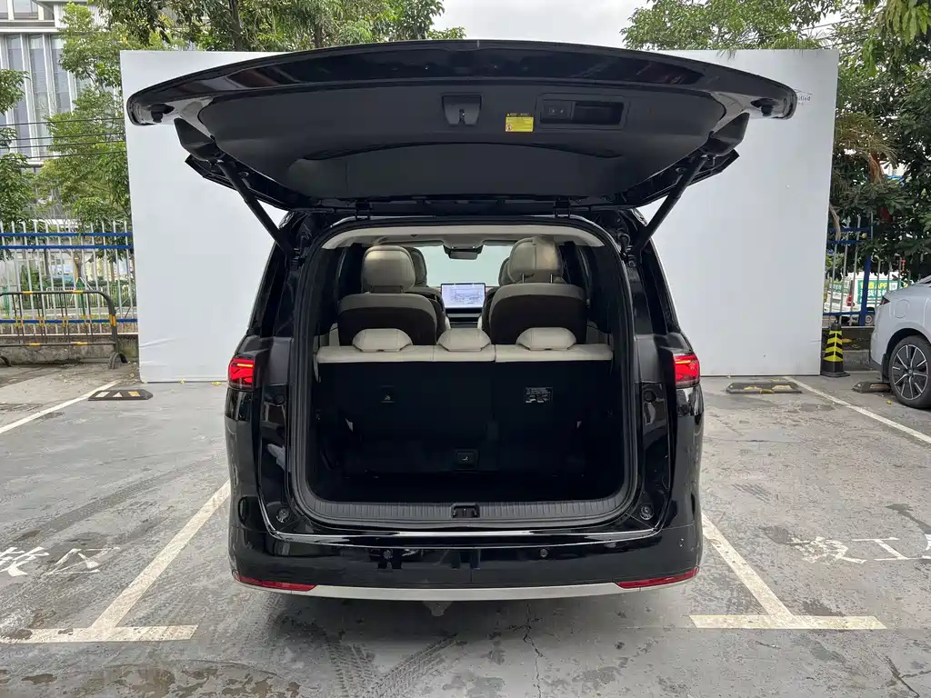 BYD XIA 2025