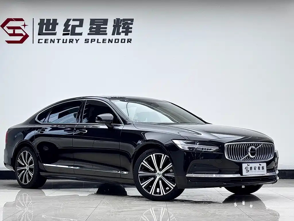 VOLVO S90 2023