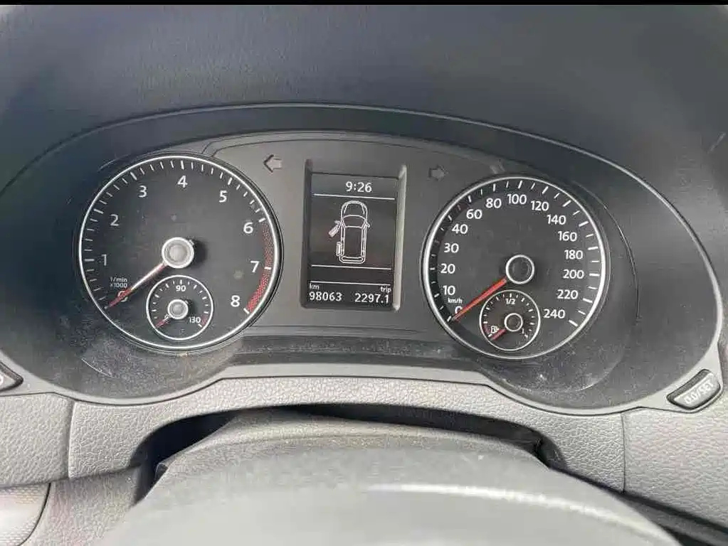 VOLKSWAGEN SHARAN 2015