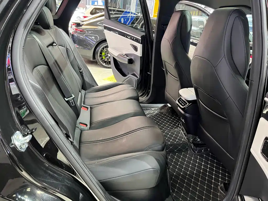 GEELY GALAXY GALAXY L7 2023