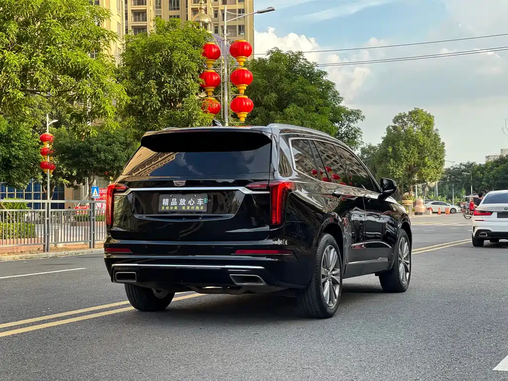 CADILLAC XT6 2021