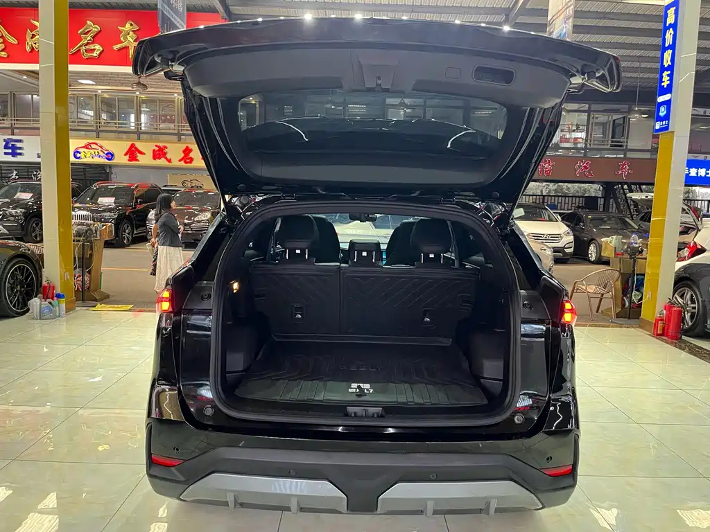 GEELY GALAXY GALAXY L7 2023