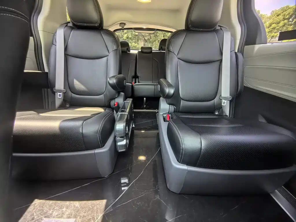 TOYOTA SIENNA SIENNA 2024