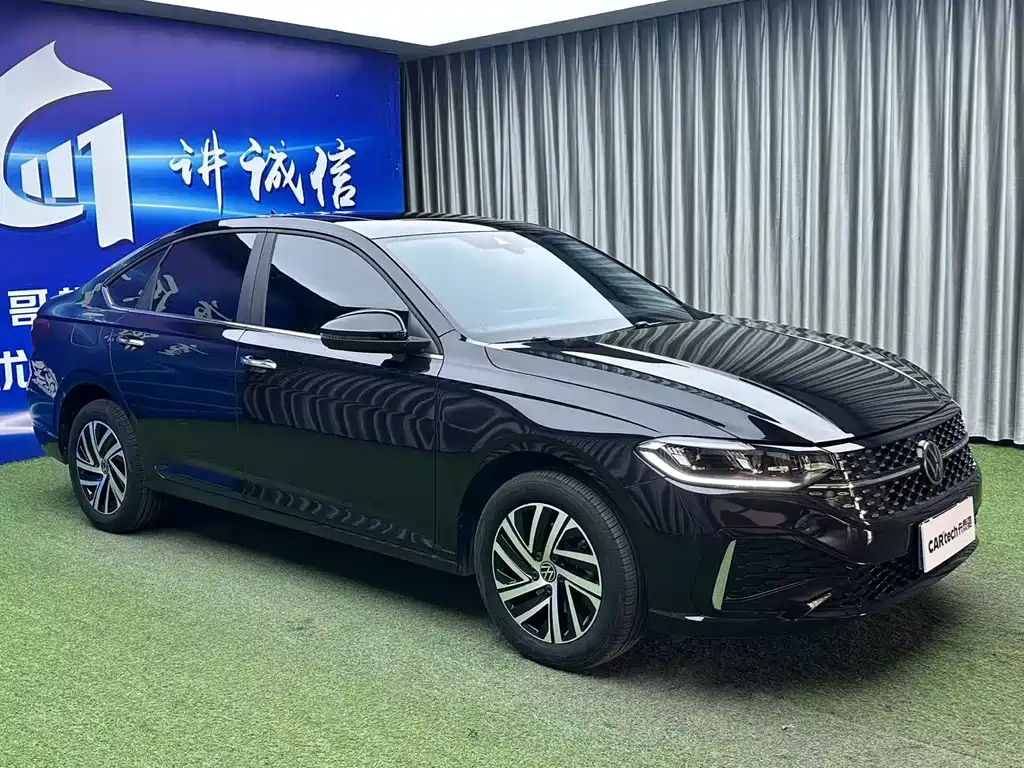 VOLKSWAGEN LAVIDA 2024