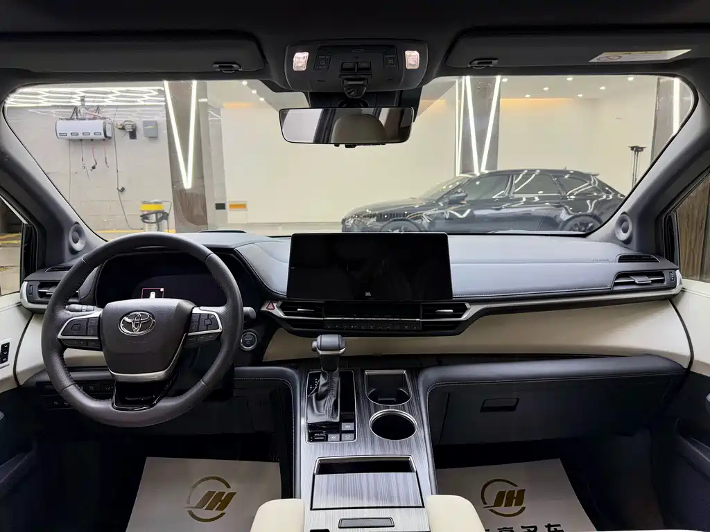 TOYOTA SIENNA SIENNA 2024