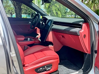 SERES &#36187;&#21147;&#26031;SF5  2021 YEAR  4WD EDITION 2021