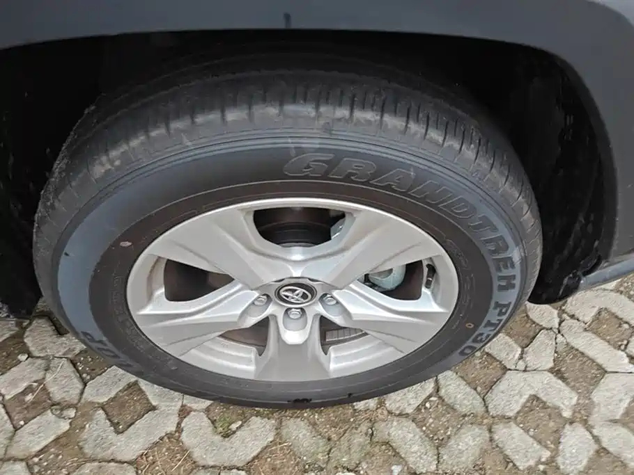 TOYOTA RAV4 RONGFANG 2025