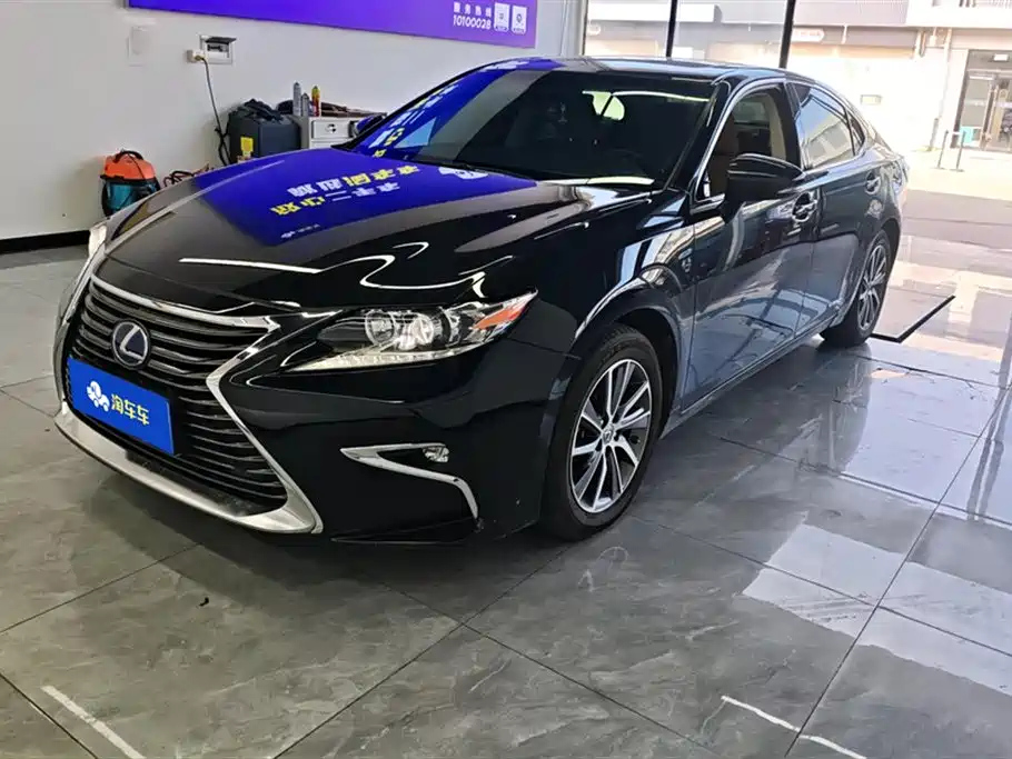 Аукционный лист LEXUS ES 2017