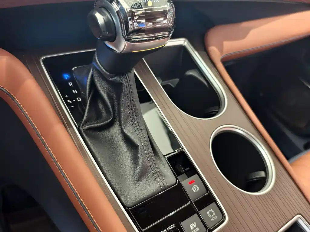 TOYOTA SIENNA SIENNA 2024