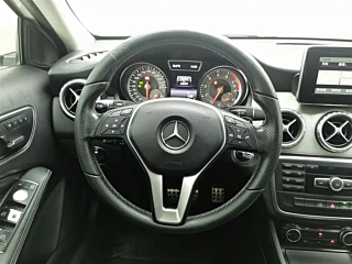 MERCEDES BENZ GLA 2015 YEAR GLA 200 FASHION 2015