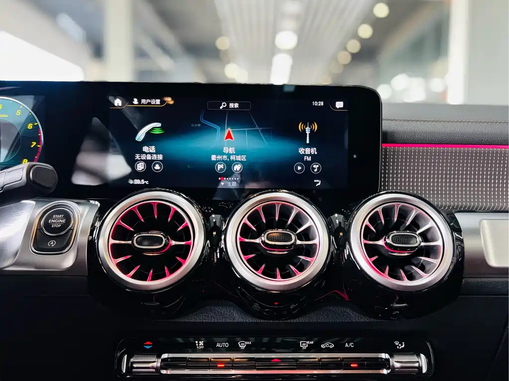 MERCEDES BENZ GLB 2022