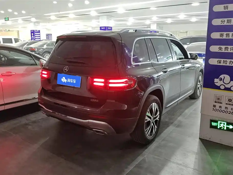 MERCEDES BENZ GLB 2024