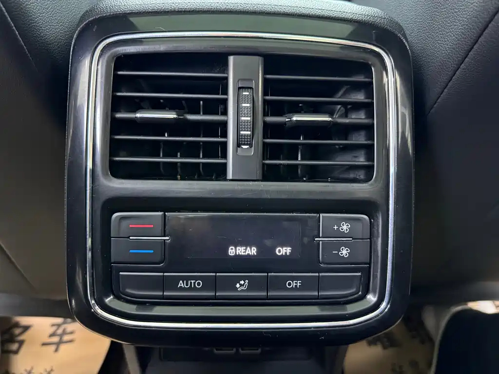 VOLKSWAGEN PASSAT 2019