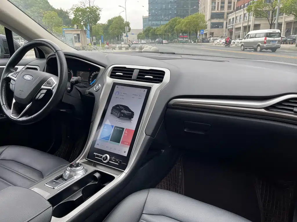 FORD MONDEO 2022