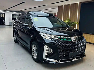 TOYOTA GRANVIA 2024