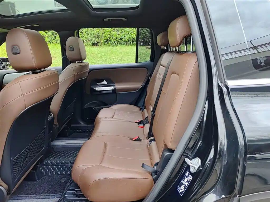 MERCEDES BENZ GLB 2021