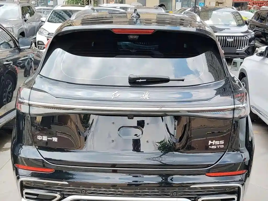 HONGQI HS5 2023