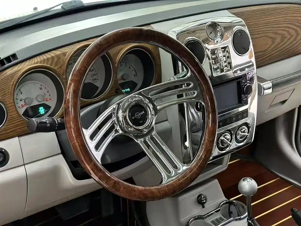 CHRYSLER PT 漫步者 2010