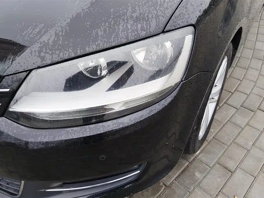 VOLKSWAGEN SHARAN 2015
